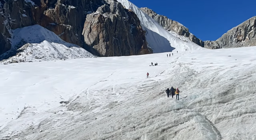 Everest High Pass Trekking