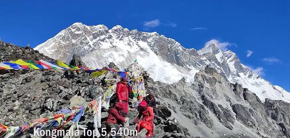 Everest High Pass Trekking
