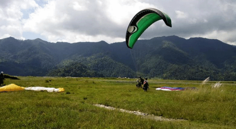  Paragliding in Nepal 