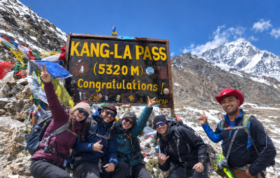 Kang la pass- Narphy valley trek in Manaslu